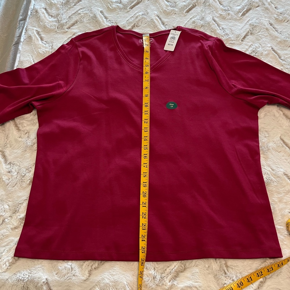 3/4 sleeve burgundy/cranberry shirt